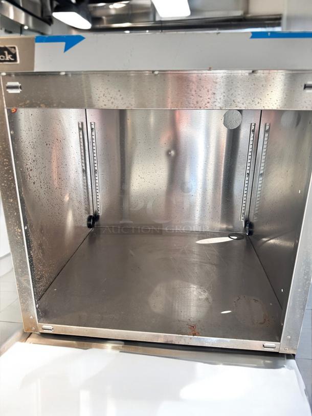 Excellent Condition Perlick Drainboard – Tested & Working! - Image 5 of 6