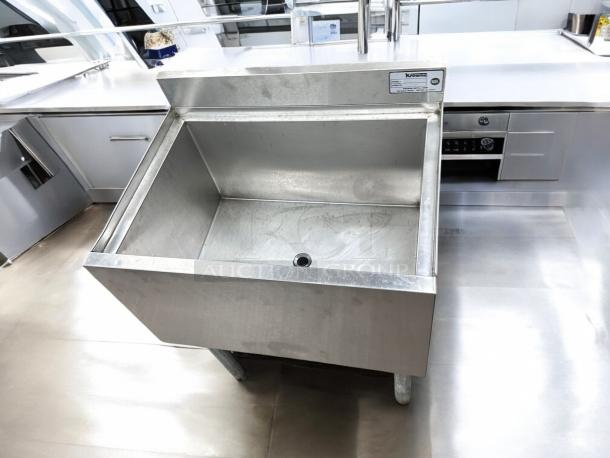 Excellent Condition Krowne Commercial Sink – Stainless Steel – Tested & Working! - Image 2 of 5