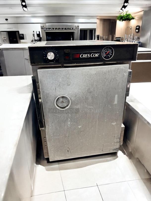 Excellent Condition Cres Cor H33912135C Commercial Heated Holding Cabinet – Tested & Working! - Image 2 of 4