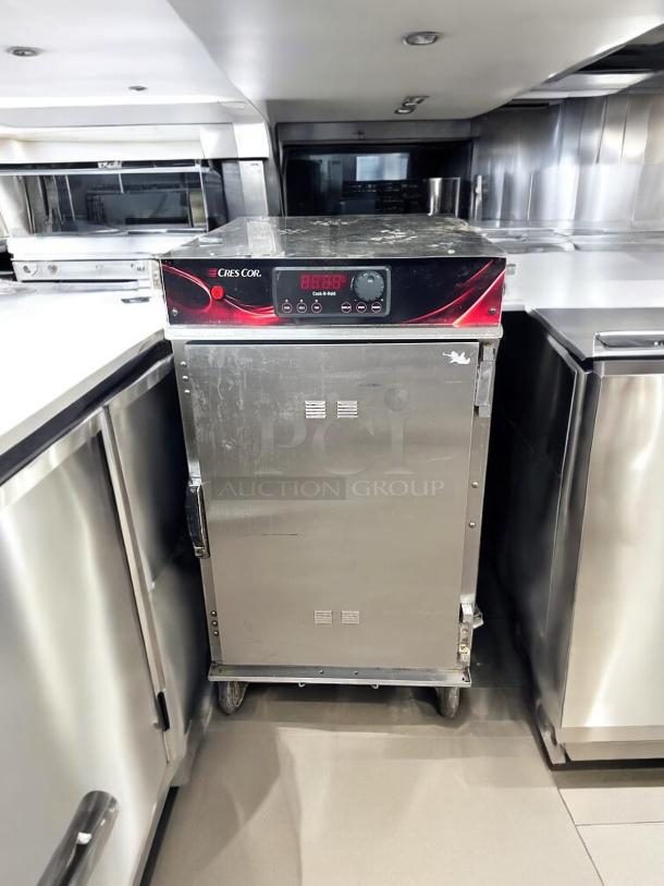 Excellent Condition Cres Cor 1000CHSS Cook-N-Hold Oven – Tested & Working! - Image 5 of 9