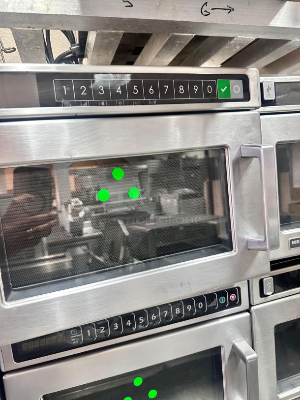 Excellent Condition Menumaster CRC21T2RLPF Commercial Microwave – Tested & Working! - Image 4 of 10