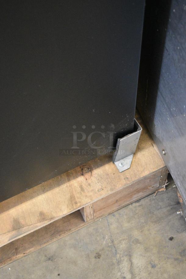 BRAND NEW SCRATCH AND DENT! Culitek MBB-7224 Metal Commercial 3 Door Back Bar Cooler. 115 Volts, 1 Phase. Tested and Working! - Image 6 of 7