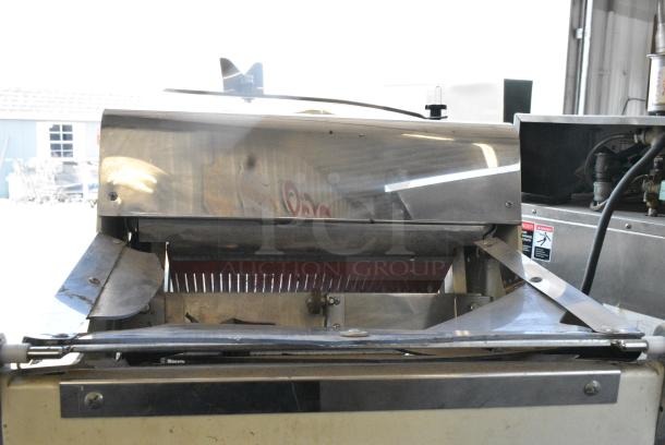 Unisource HL-52001 Stainless Steel Commercial Countertop Bread Loaf Slicer. 115 Volts, 1 Phase. Tested and Working! - Image 5 of 8