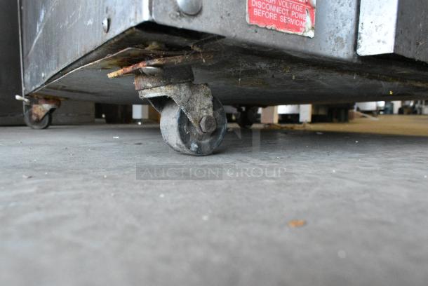 Winston CVap HC4009GE Stainless Steel Commercial Heated Holding Cabinet on Commercial Casters. 120 Volts, 1 Phase. Cannot Test Due To Damaged Plug. - Image 4 of 7