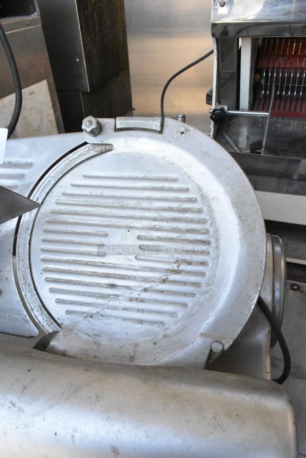 Hobart 1912 Stainless Steel Commercial Countertop Meat Slicer. 120 Volts, 1 Phase. Tested and Working! - Image 3 of 8