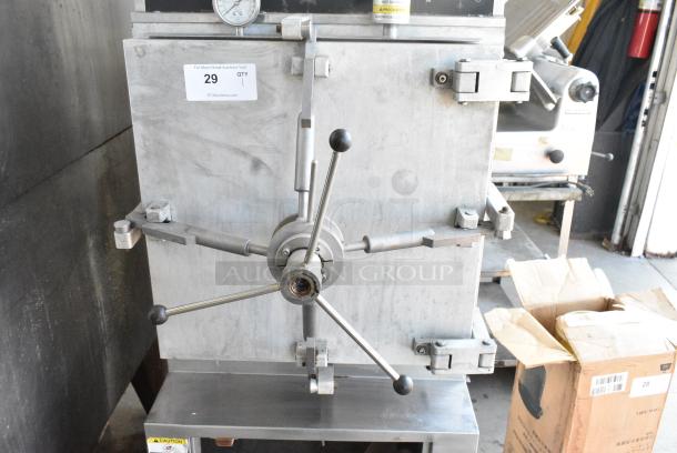 Giles Giles Smoker Metal Commercial Electric Powered Single Deck Pressure Smoker Cabinet. 208/240 Volts, 1 Phase. - Image 4 of 6