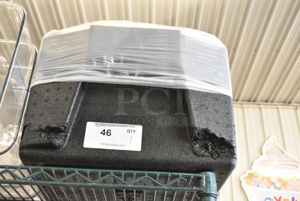 Black Insulated Cooler. No Lid. - Image 2 of 7
