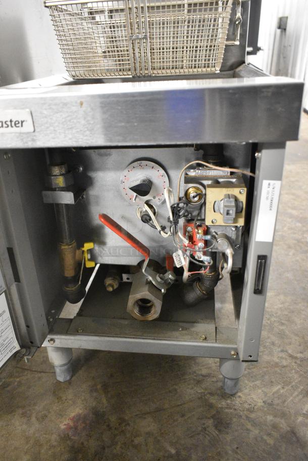 Frymaster J1CSD Stainless Steel Commercial Countertop Natural Gas Powered Deep Fat Fryer w/ Metal Fry Basket. 45,000 BTU. - Image 7 of 8