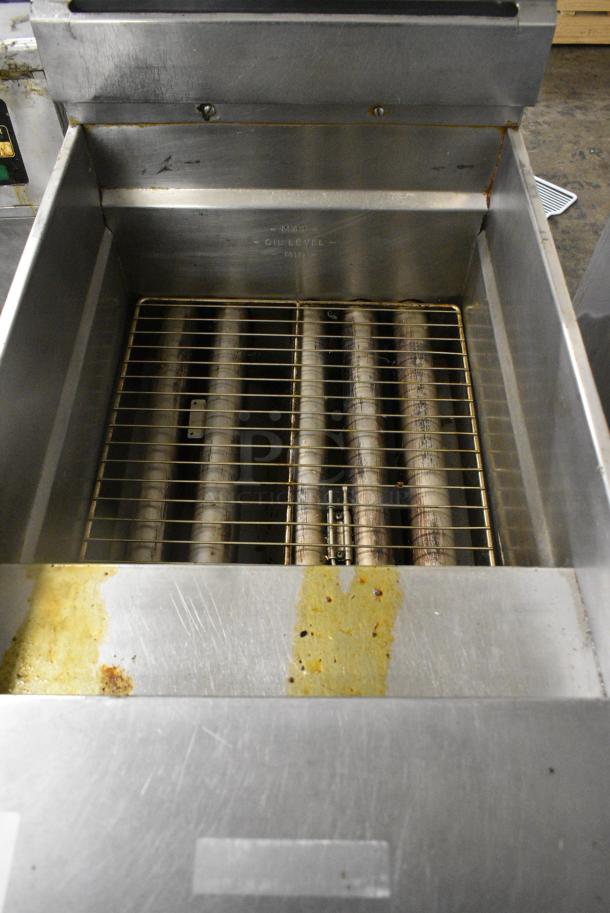 Pitco Frialator SFSG18-US Stainless Steel Commercial Floor Style Natural Gas Powered Deep Fat Fryer on Commercial Casters. 140,000 BTU. - Image 5 of 9