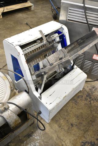 Stainless Steel Commercial Countertop Bread Loaf Slicer. 115 Volts, 1 Phase. Tested and Working!