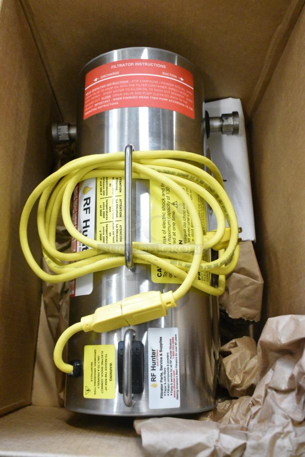 BRAND NEW SCRATCH AND DENT! RF Hunter HF 130 Stainless Steel 130 Lb Fryer Oil Filter, Mobile, Gravity Drain. 110-115 Volts, 1 Phase. - Image 1 of 4