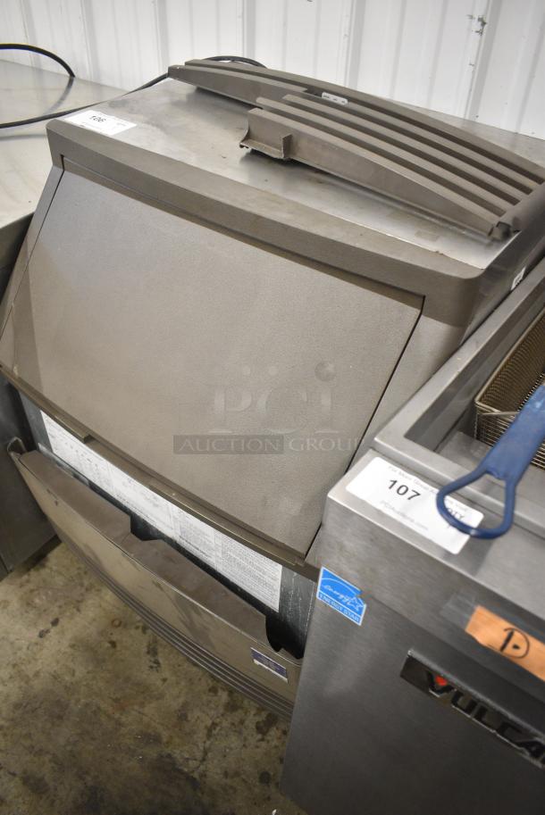 Manitowoc QF0406A Stainless Steel Commercial Undercounter Self Contained Ice Machine. 115 Volts, 1 Phase. - Image 3 of 8