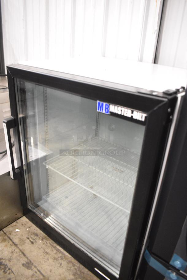 Master Bilt MBCTM4 Metal Commercial Mini Cooler Merchandiser. 115 Volts, 1 Phase. Tested and Working! - Image 3 of 7