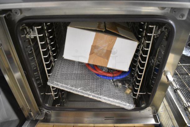 BRAND NEW SCRATCH AND DENT! Blodgett BLCT6E/CSII CPE 1.06 HE1 Stainless Steel Commercial Electric Powered Combi Convection Oven w/ View Through Door and Metal Oven Racks. Comes w/ Stacking Kit! 440/480 Volts, 3 Phase. - Image 5 of 7