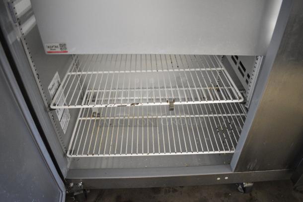 Traulsen UST6024-LR Stainless Steel Commercial Prep Table. 115 Volts, 1 Phase. Tested and Working! - Image 6 of 11