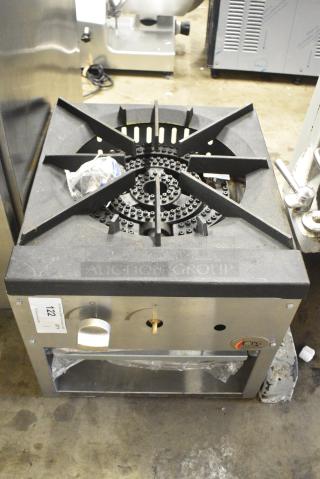 BRAND NEW SCRATCH AND DENT! Cooking Performance Group CPG 351CPGSP18N Stainless Steel Natural Gas Stock Pot Range - 80,000 BTU.