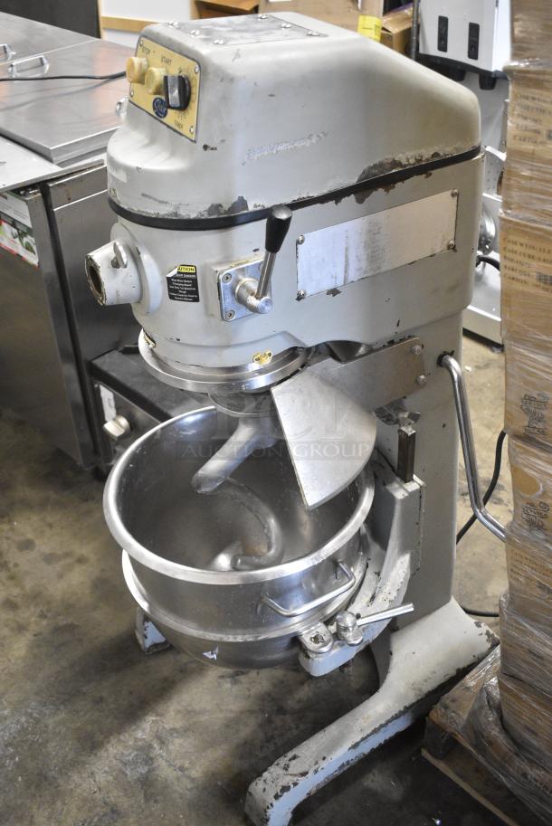 Globe SP30 Metal Commercial Floor Style 30 Quart Planetary Dough Mixer w/ Mixing Bowl, Dough Hook Attachment. 115 Volts, 1 Phase. Tested and Working! - Image 1 of 8