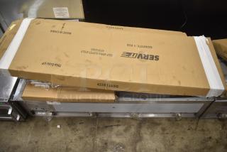 BRAND NEW SCRATCH AND DENT! 2024 ServIt 423EST4WOPBH Four Pan Open Well Electric Steam Table with Partially Enclosed Base. 208/240 Volts, 1 Phase.