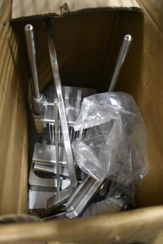 BRAND NEW SCRATCH AND DENT! Choice 407ONSLIC14 1/4" Onion / Produce Slicer