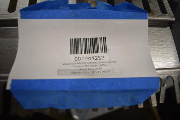 BRAND NEW SCRATCH AND DENT! Vulcan 00-944257 Scraper, Stainless Steel 901944257 - Image 5 of 5
