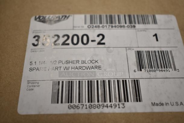 3 BRAND NEW SCRATCH AND DENT! Vollrath 352200-2 1/4" and 1/2" Push Block for InstaCut 5.1 Dicer or Slicer. 3 Times Your Bid! - Image 5 of 6