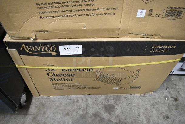 BRAND NEW SCRATCH AND DENT! Avantco 177CHSME32M Commercial Stainless Steel Electric Countertop 32" Cheese Melter With Steel Racks. 208/240 Volts. - Image 2 of 3