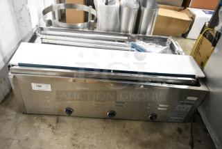 BRAND NEW SCRATCH AND DENT! 2024 Avantco 177STE3S Stainless Steel Three Pan Open Well Electric Steam Table with Undershelf. 120 Volts, 1 Phase. Tested and Working!