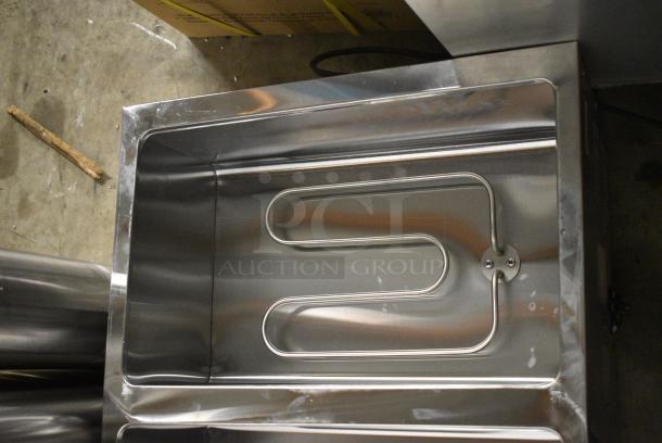 BRAND NEW SCRATCH AND DENT! 2024 Avantco 177STE3S Stainless Steel Three Pan Open Well Electric Steam Table with Undershelf. 120 Volts, 1 Phase. Tested and Working! - Image 9 of 14