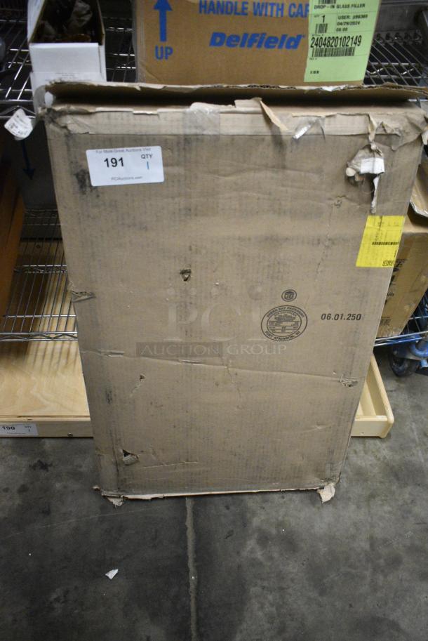 BRAND NEW SCRATCH AND DENT! Hatco GRAHL-30D Glo-Ray 30" Aluminum Dual High Wattage Lighted Infrared Warmer with 3" Spacer and Toggle Controls. 120 Volts, 1 Phase. - Image 2 of 7