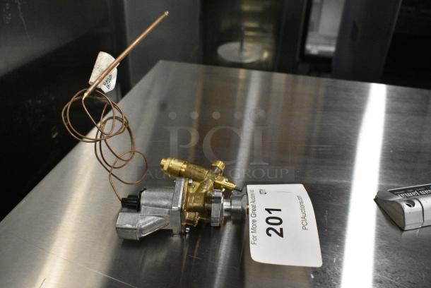 Metal Unit - Image 2 of 8