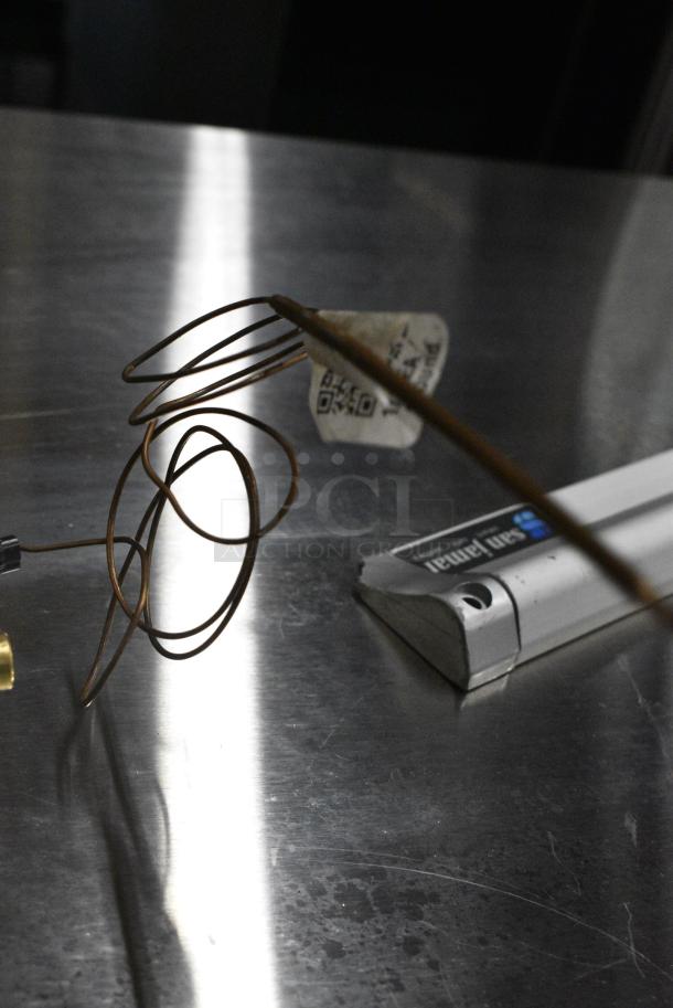 Metal Unit - Image 4 of 8