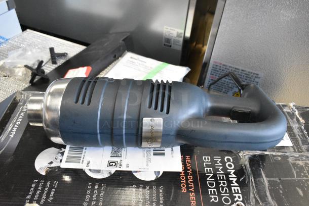 BRAND NEW SCRATCH AND DENT! AvaMix 928IBHD21 21" Heavy-Duty Variable Speed Immersion Blender - 1 1/4 hp. 120 Volts, 1 Phase. Tested and Working! - Image 4 of 8