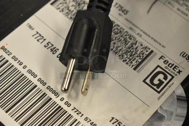 BRAND NEW SCRATCH AND DENT! AvaMix 928IBHD21 21" Heavy-Duty Variable Speed Immersion Blender - 1 1/4 hp. 120 Volts, 1 Phase. Tested and Working! - Image 7 of 8