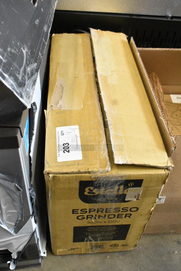 BRAND NEW SCRATCH AND DENT! Estella 236ECEG26 Metal Commercial Countertop Espresso Bean Grinder w/ Hopper. 110/120 Volts, 1 Phase. Tested and Working! - Image 2 of 7