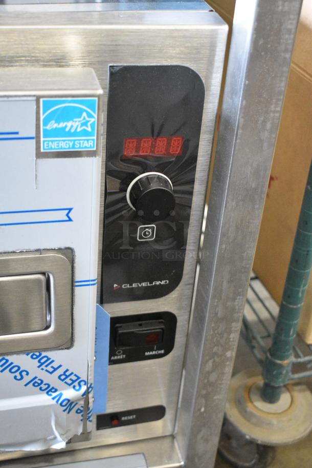 2 BRAND NEW SCRATCH AND DENT! 2023 Cleveland 22CET3.1 Stainless Steel Commercial Electric Powered Single Deck Steam Cabinet on Equipment Stand. 208/220-240 Volts, 1 Phase. 2 Times Your Bid! - Image 8 of 13