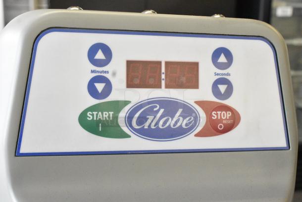 BRAND NEW SCRATCH AND DENT! Globe SP30P Metal Commercial Floor Style 30 Quart Planetary Dough Mixer w/ Stainless Steel Mixing Bowl, Bowl Guard, Paddle, Dough Hook and Whisk Attachments. 220 Volts, 1 Phase. - Image 5 of 10
