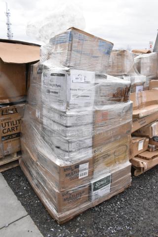 25 BRAND NEW! Boxes Including 130WBKFORKH Choice Black Heavy Weight Wrapped Polystyrene Plastic Fork - 1000/Case, 500MFTN Lavex Natural Brown Kraft M-Fold (Multifold) Towel - 4000/Case, 394365L Noble Products Powder-Free Disposable Clear Vinyl Gloves for Foodservice - Large - 1000/Case, 612FHL1230 Choice Foil Steam Table Pan Lid - Half Size - 100/Case, 500TW14 Choice 14 oz. Translucent Thin Wall Plastic Cold Cup - 1000/Case, Solo Ultra Clear™ TD24 24 oz. Customizable Clear PET Plastic Cold Cup - 600/Case, 347SPBD8WHSV Visions 8" Square White Plastic Plate with Silver Bands - 120/Case, 129MCR50B Choice 43 oz. Black Round Microwavable Heavy Weight Container with Lid 9" - 150/Case. 25 Times Your Bid! May Be Missing Pieces