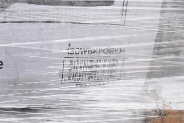 25 BRAND NEW! Boxes Including 130WBKFORKH Choice Black Heavy Weight Wrapped Polystyrene Plastic Fork - 1000/Case, 500MFTN Lavex Natural Brown Kraft M-Fold (Multifold) Towel - 4000/Case, 394365L Noble Products Powder-Free Disposable Clear Vinyl Gloves for Foodservice - Large - 1000/Case, 612FHL1230 Choice Foil Steam Table Pan Lid - Half Size - 100/Case, 500TW14 Choice 14 oz. Translucent Thin Wall Plastic Cold Cup - 1000/Case, Solo Ultra Clear™ TD24 24 oz. Customizable Clear PET Plastic Cold Cup - 600/Case, 347SPBD8WHSV Visions 8" Square White Plastic Plate with Silver Bands - 120/Case, 129MCR50B Choice 43 oz. Black Round Microwavable Heavy Weight Container with Lid 9" - 150/Case. 25 Times Your Bid! May Be Missing Pieces - Image 5 of 18