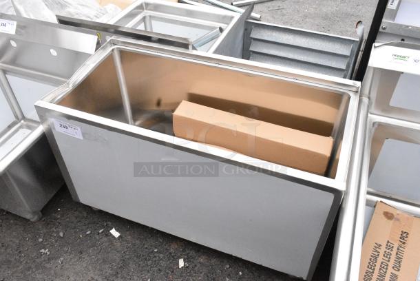 BRAND NEW SCRATCH AND DENT! Stainless Steel Bin - Image 2 of 6