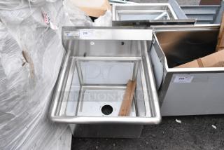 BRAND NEW SCRATCH AND DENT! Steelton 522CS11818N 23 1/2" 18-Gauge Stainless Steel One Compartment Commercial Sink without Drainboard - 18" x 18" x 12" Bowl. No Legs.