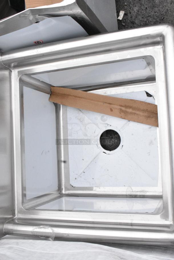 BRAND NEW SCRATCH AND DENT! Steelton 522CS11818N 23 1/2" 18-Gauge Stainless Steel One Compartment Commercial Sink without Drainboard - 18" x 18" x 12" Bowl. No Legs. - Image 4 of 5