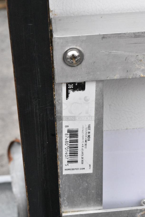 Metal Commercial Remote Open Grab N Go Merchandiser. - Image 6 of 13