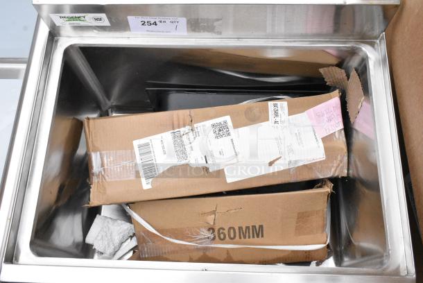 BRAND NEW SCRATCH AND DENT! Regency 600IB1824 18" x 24" Underbar Ice Bin - 77 lb. - Image 4 of 8