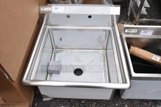 BRAND NEW SCRATCH AND DENT! Steelton 522CS12424 29 1/2" 18-Gauge Stainless Steel One Compartment Commercial Sink without Drainboard - 24" x 24" x 12" Bowl. No Legs.