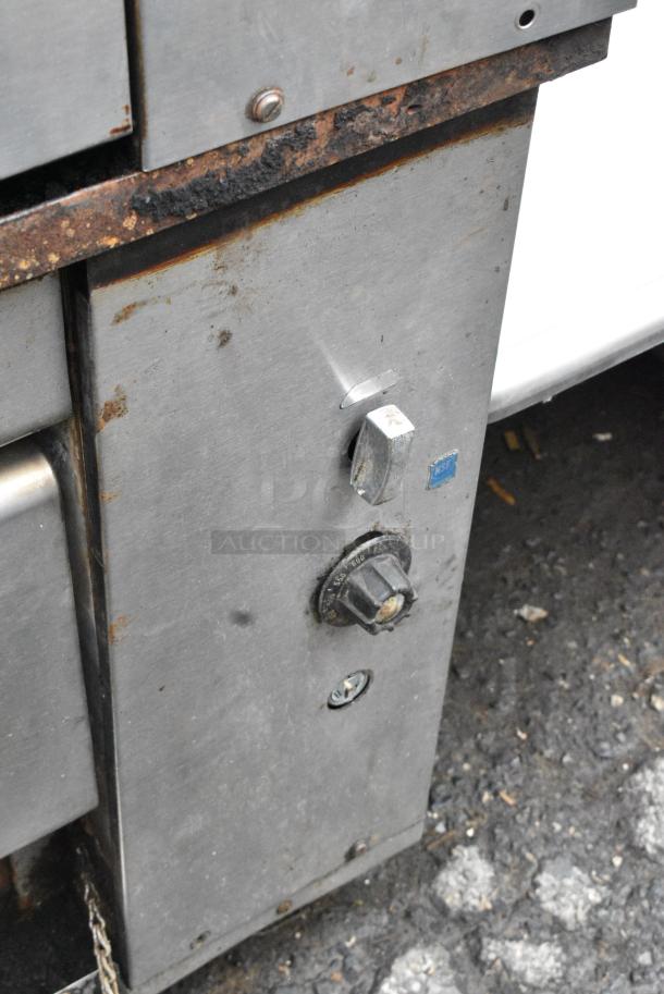 2 Montague 25P-2 Stainless Steel Commercial Natural Gas Powered Single Deck Gas Powered Pizza Oven. 2 Times Your Bid! - Image 8 of 9