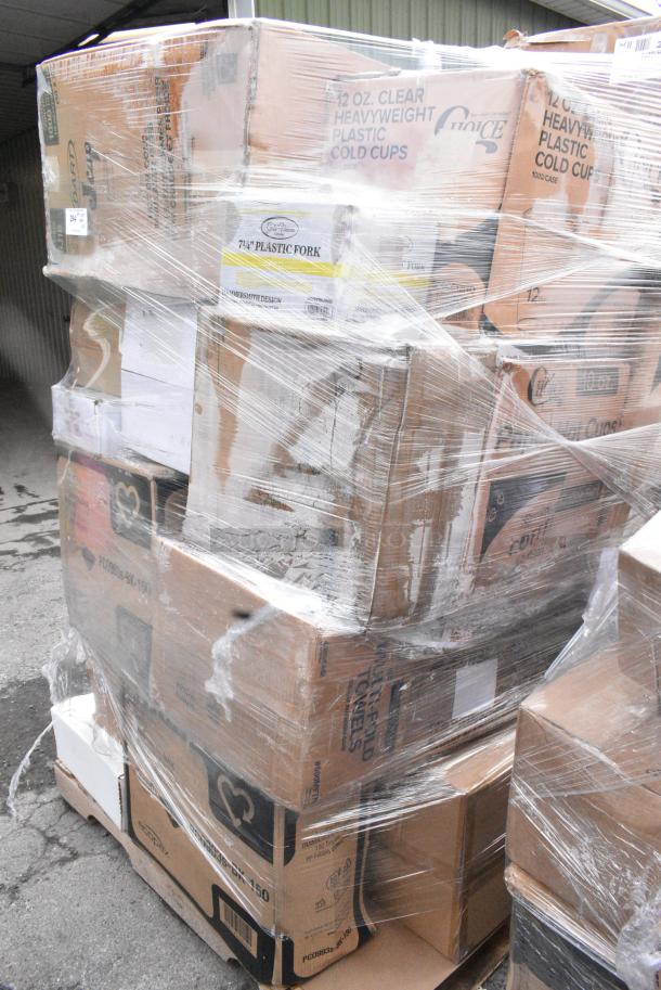 30 BRAND NEW SCRATCH AND DENT! Items Including 129MCS28B Choice 28 oz. Black Rectangular Microwavable Heavy Weight Container with Lid 8 3/4" x 6 1/4" x 1 3/4" - 150/Case, 50012W Choice 12 oz. White Poly Paper Hot Cup - 1000/Case, 130IC10BL UNPRINTED 10LB BLUE ICE BAGS 1000/CS, 500L1020B Choice Black Hot Paper Cup Travel Lid for 10-24 oz. Standard Cups and 8 oz. Squat Cups - 1000/Case, 500CC12HD 12 oz. Plastic Cold Cup - Designed for Use Without Lids - 1000/Case. 30 Times Your Bid! May Be Missing Pieces. - Image 2 of 18