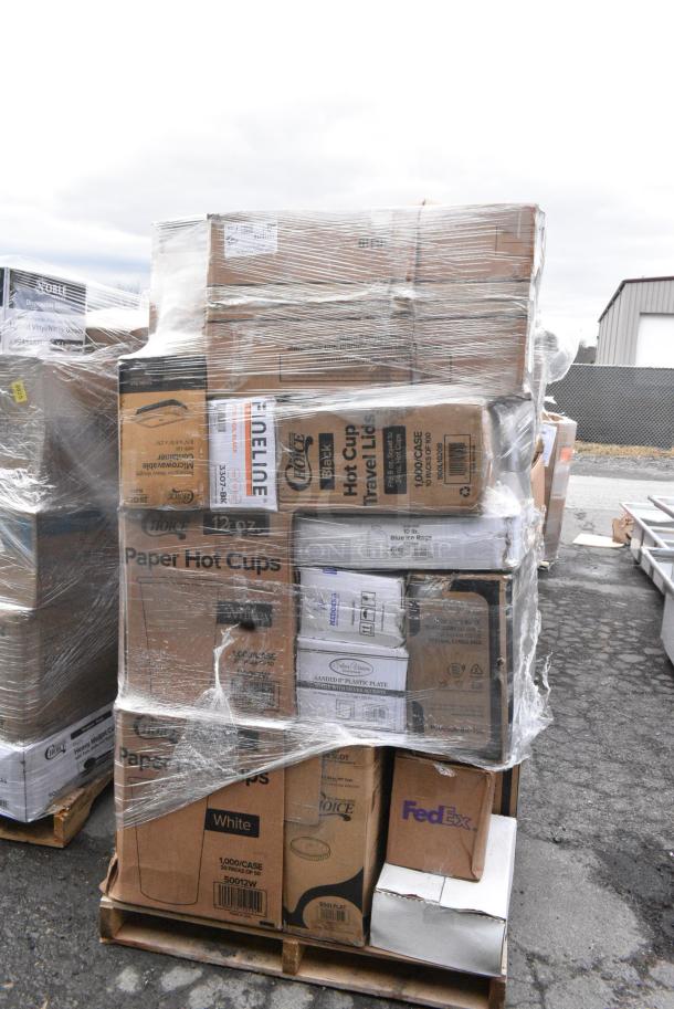 30 BRAND NEW SCRATCH AND DENT! Items Including 129MCS28B Choice 28 oz. Black Rectangular Microwavable Heavy Weight Container with Lid 8 3/4" x 6 1/4" x 1 3/4" - 150/Case, 50012W Choice 12 oz. White Poly Paper Hot Cup - 1000/Case, 130IC10BL UNPRINTED 10LB BLUE ICE BAGS 1000/CS, 500L1020B Choice Black Hot Paper Cup Travel Lid for 10-24 oz. Standard Cups and 8 oz. Squat Cups - 1000/Case, 500CC12HD 12 oz. Plastic Cold Cup - Designed for Use Without Lids - 1000/Case. 30 Times Your Bid! May Be Missing Pieces. - Image 3 of 18