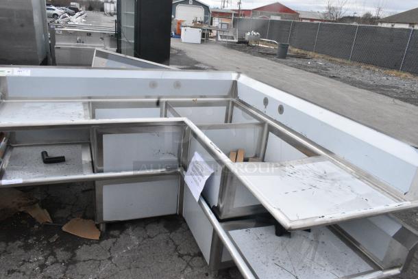BRAND NEW SCRATCH AND DENT! Regency 600S3242424C Stainless Steel Commercial L Shaped 3 Bay Sink w/ Dual Drain Boards. Bays 24x24x14. Drain Boards 22x25 - Image 2 of 8