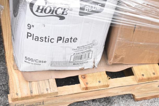 26 BRAND NEW SCRATCH AND DENT! Items Including 347BP9BL Choice 9" Blue Plastic Plate - 500/Case, 612FFL1230 Choice Foil Steam Table Pan Lid - Full Size - 50/Case, 500TW7 Choice 7 oz. Translucent Thin Wall Plastic Cold Cup - 2500/Case, Choice 12 oz. White Double Poly-Coated Paper Food Cup - 1000/Case 760SOUP12WB, 394345XL Noble NexGen Powder-Free Disposable Black Hybrid 3 Mil Thick Gloves - Extra Large - 1000/Case. 26 Times Your Bid! - Image 4 of 11