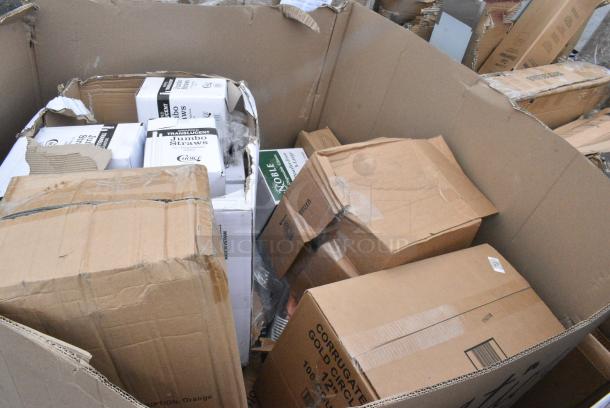 15 BRAND NEW SCRATCH AND DENT! Items Including 999WJ7TN Choice 7 3/4" Jumbo Clear Wrapped Straw - 500/Box, Squeezer. 15 Times Your Bid! - Image 3 of 10